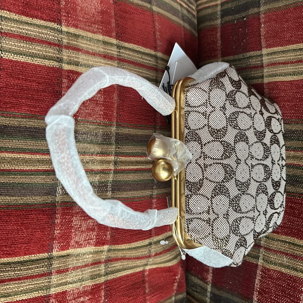 Coach Kisslock Frame Bag 16 Crystal Signature Jacquard CCC53 NWT - Picture 2 of 4